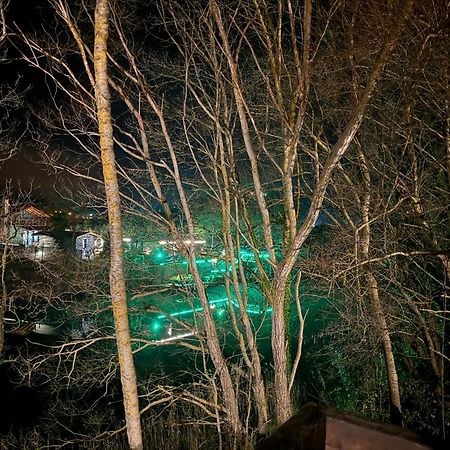 Tas Mahall Luxury Hotel Ağva Exteriér fotografie